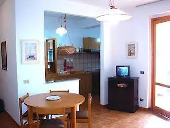 Apartahotel L'uliveto 3*